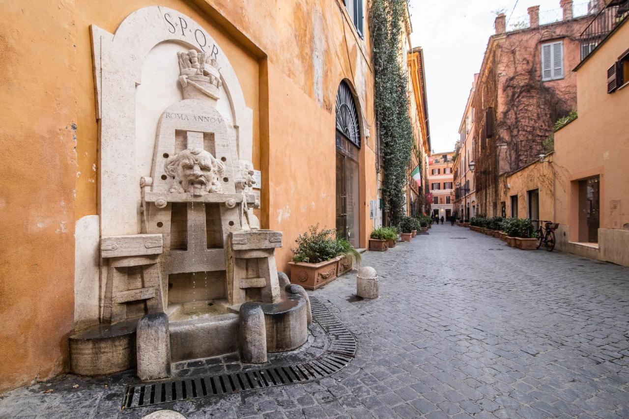 Luxury Piazza Di Spagna Escape With Terrace And Private Spa Rome Bagian luar foto